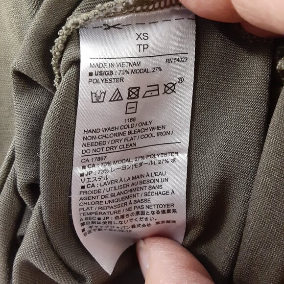 Banana Republic Woman's Tom Size XS Pullover, Green Sleeveless Criss Cross Back - Picture 4 of 7